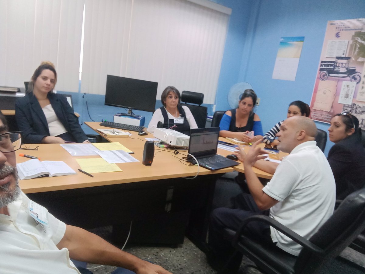 Como cada 3er miércoles de cada mes, la actividad comercial de <a href="/ETECSA_Cuba/">ETECSA</a> #Artemisa realiza su encuentro de trabajo para evaluar su desempeño, corregir desviaciones, socializar informaciones y nuevas estrategias, con la participación de todos los mcpios por #Videoconferencia