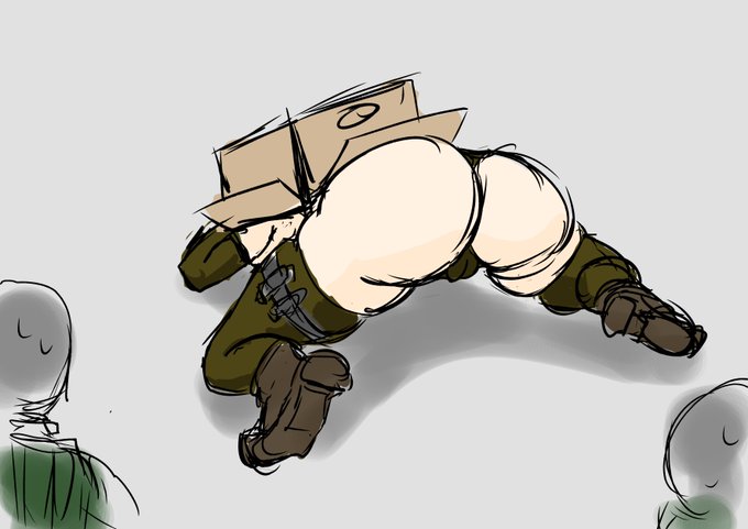 @usada_mimiz >段ボール
潜入に成功した 