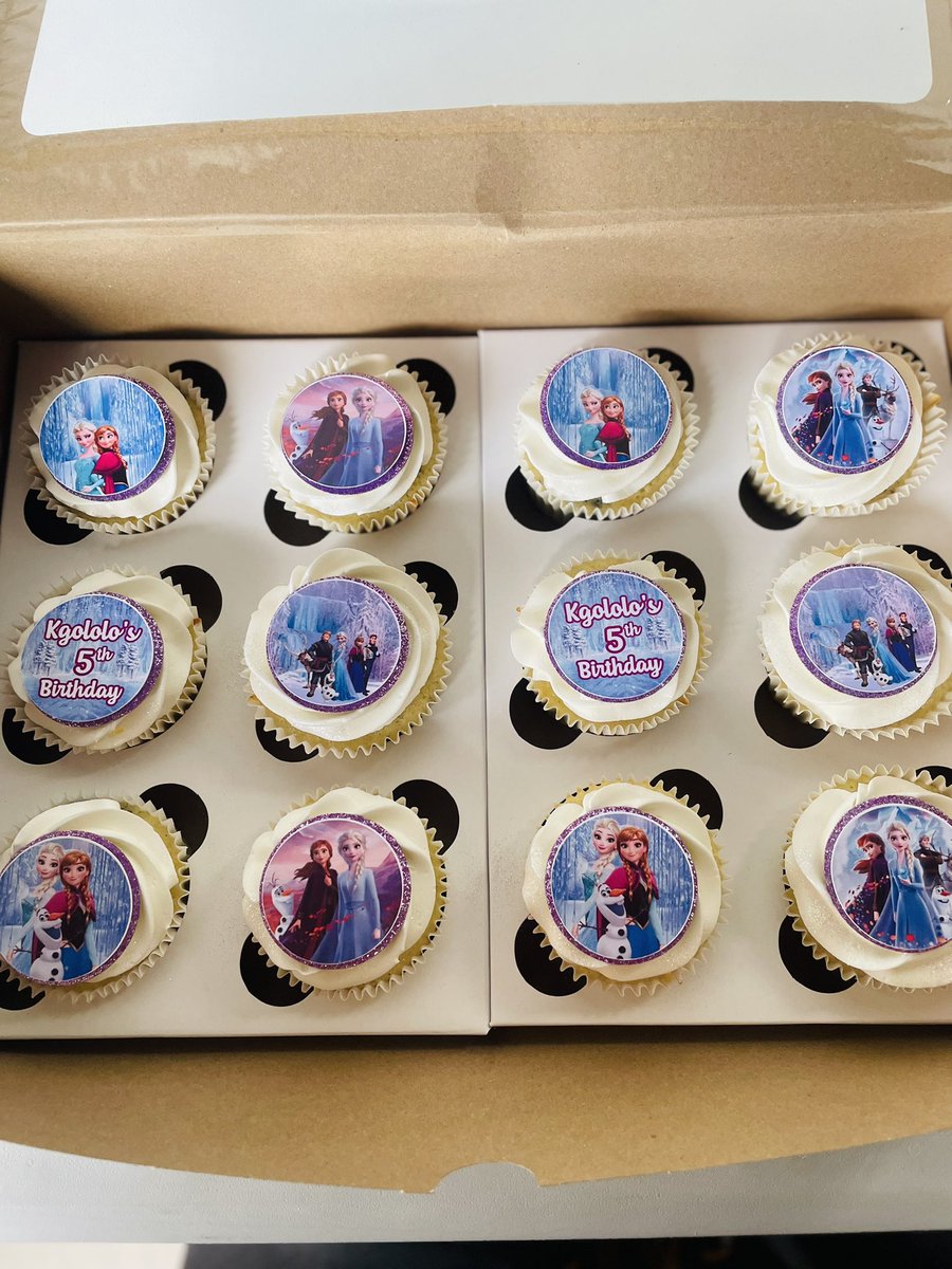 Frozen themed cupcakes and party packs 
#partypacks #cupcakes #frozen #kidsbirthday #pretoria  #ramamdimetjacreations