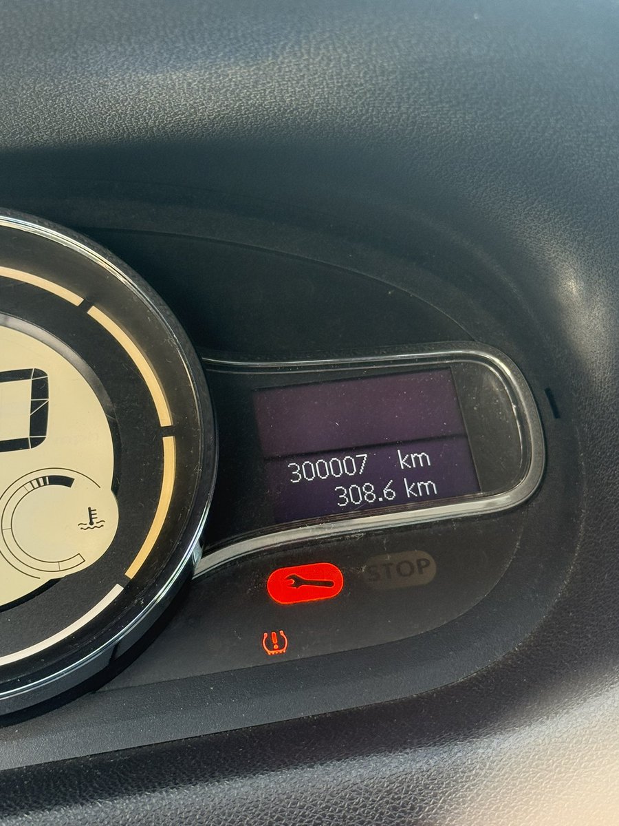 Hey <a href="/renaultgroup/">Renault Group</a> and <a href="/renault_esp/">Renault España</a> , I’m a proud Mégane owner! Bought my Mégane 2 brand new, drove it to 276,000 km, then got this Mégane 3 brand new—just hit 300,000 km! So…how many more kilometers do I need to hit before you gift me a Mégane 4? Let’s make history! #RenaultLove