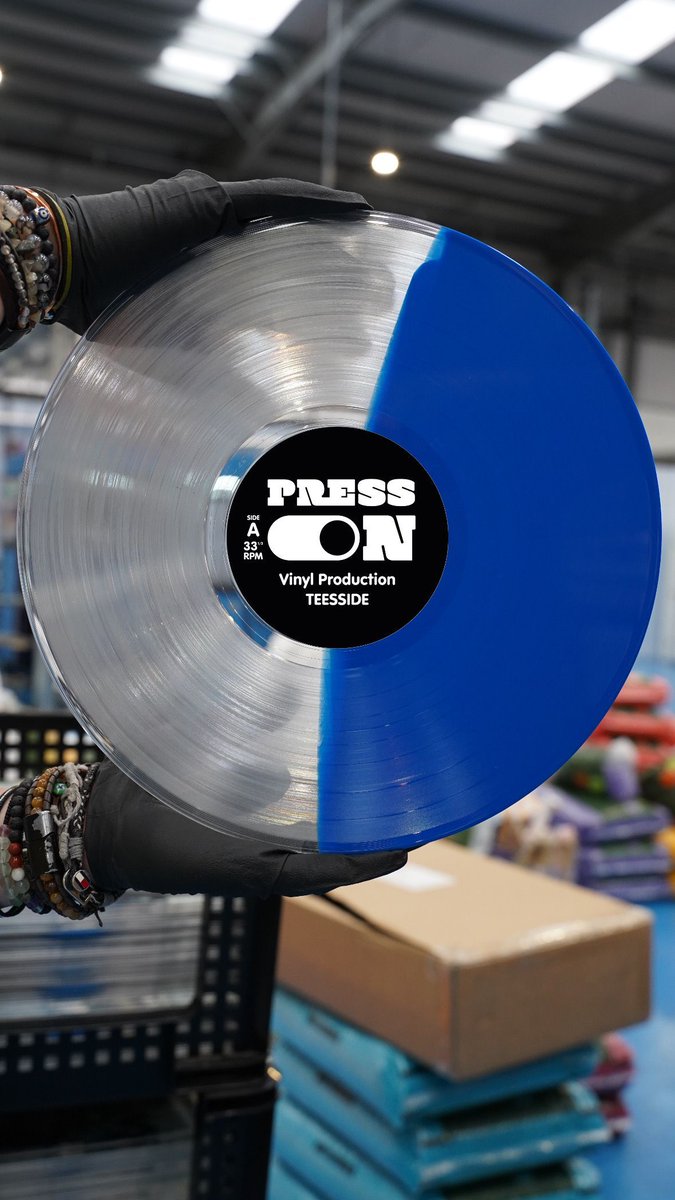 pressonvinyl's tweet photo. Colour split! What two colours would you choose? 🎨🤔 

❤️🧡💛💚💙💜💖

#VinylRecords #IndieArtists #IndieLabels #VinylCommunity #SupportIndie #VinylLove #RecordCollectors #IndieMusic #Vinyl #CustomVinyl #AnalogSound #VinylAddict https://t.co/AvTwQ3yQmm