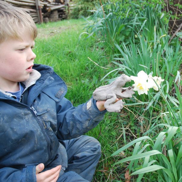 🌼 🌷 Spring Equinox 🌷 🌼 Looking for some spring nature activity inspirations? Check out our activity page here 👉 muddyfaces.co.uk/activities/wha… #muddyfaces #springactivities #natureactivities #earlyyearsactivities