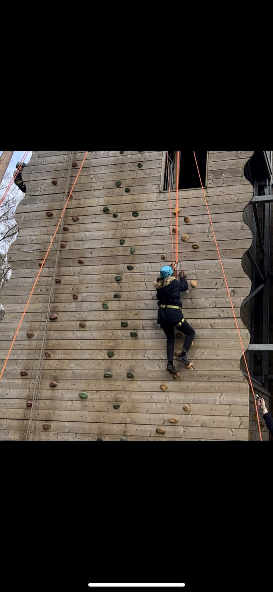 TreeHouse_Sch's tweet image. Last week, our 6th form pupils had an amazing residential trip to Avon Tyrell! π³π§ They explored new environments, tried exciting activities, and developed independence away from home. @AmbitiousAutism