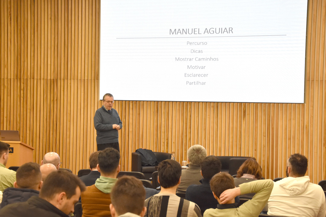 ISVOUGA's tweet photo. 🌟 No dia 14 de março, tivemos a honra de receber Manuel Aguiar, Diretor-Geral da AMMA Automation, Lda., para mais uma edição do Engeneering Tech Day: sobre o tema Automação Industrial.

#engineeringtechday #automacaoindustrial #engenharia #isvouga #fazemospartedestahistoria https://t.co/g5XrffPKvf