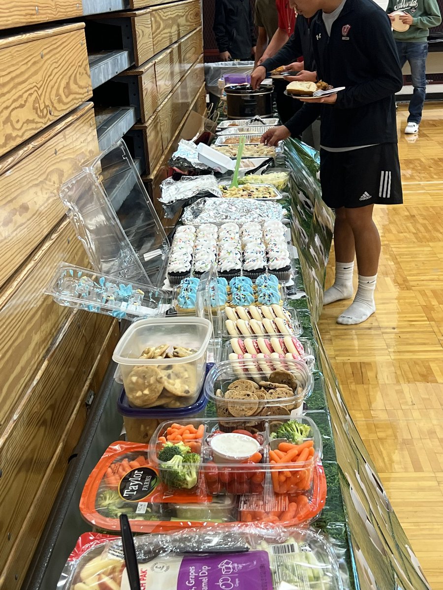 HHHS Knights Soccer tweet media