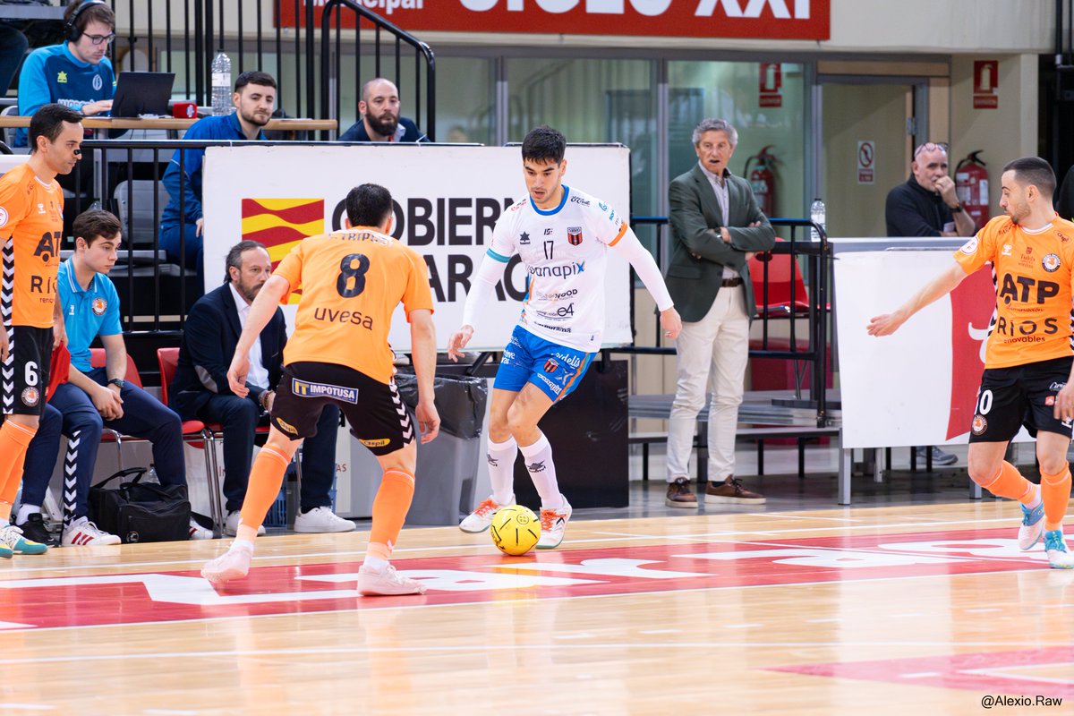 ¡116 días después, <a href="/raulopez_17/">Raúl López</a> volvió a las pistas!

Tras meses de recuperación, este sábado regresó a la cancha para defender nuestros colores 

¡Vamos, Raúl! 💪⚽