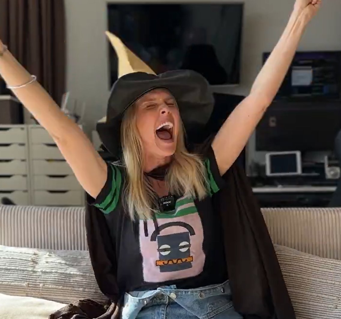 Anastejia 🌿 (@anastejian) on Twitter photo Best day ever on my #Web3 journey! ✨💃
Thank you, dearest <a href="/udiWertheimer/">Udi Wertheimer</a>! 💖🔮
I finally graduated and got my <a href="/TaprootWizards/">Taproot Wizards</a> WL!
Is this magic? Am I dreaming? 😍✨💫 Best day ever on my #Web3 journey! ✨💃
Thank you, dearest <a href="/udiWertheimer/">Udi Wertheimer</a>! 💖🔮
I finally graduated and got my <a href="/TaprootWizards/">Taproot Wizards</a> WL!
Is this magic? Am I dreaming? 😍✨💫