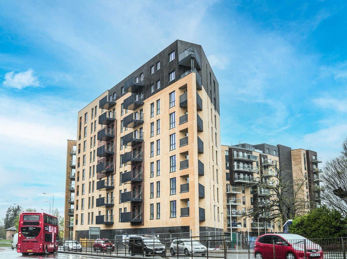 “Sapphire came forward with solutions when needed and can’t see any problems on this project either. I’ll give you a 10 overall!” – Senior Site Manager, Hollybrook Limited  💯 

🔗 Read the full Roneo Corner, Romford case study on our website: buff.ly/rtc8k4y 

#CaseStudy