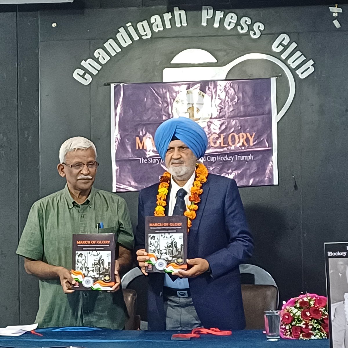Saurabh Duggal (@duggal_saurabh) on Twitter photo Hockey historian K Armugam and 1975 Hockey World Cup hero Brigadier Harcharan Singh releasing the book 'March of Glory" - marking 50 years of India's triumph 1975 Hockey World Cup @ Chandigarh Press Club <a href="/TheHockeyIndia/">Hockey India</a> <a href="/indianhockey/">stick2hockey.com</a> Hockey historian K Armugam and 1975 Hockey World Cup hero Brigadier Harcharan Singh releasing the book 'March of Glory" - marking 50 years of India's triumph 1975 Hockey World Cup @ Chandigarh Press Club <a href="/TheHockeyIndia/">Hockey India</a> <a href="/indianhockey/">stick2hockey.com</a>