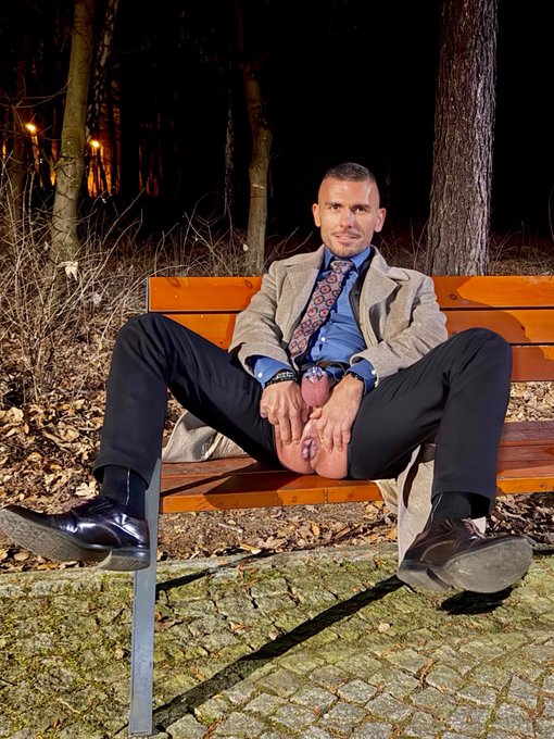 Watch Werther Blue's leaked NSFW photo on TwXstars