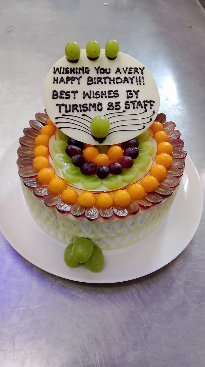 Lucy_Leeron's tweet photo. Think you can outdo this cake? Show me your most beautifully decorated creation! Drop your best cake designs in the comments and let’s see who takes the crown! 🎂✨ #CakeChallenge
#DestinationDiani https://t.co/FMLn6LQe6e