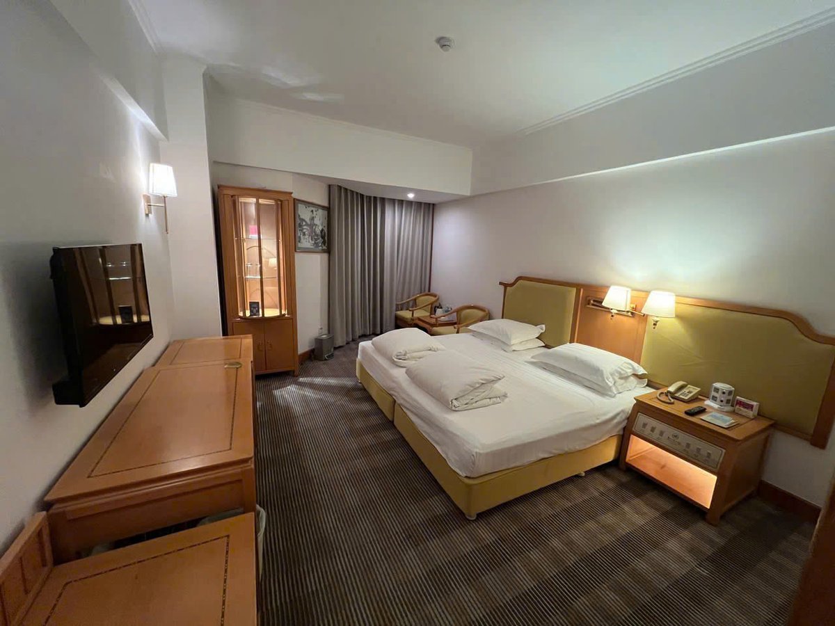 AnTravel8's tweet photo. Tour Lệ Giang của RedSun Travel đã mang đến hành trình mơ ước với thành cổ tuyệt đẹp và trải nghiệm đáng nhớ. Cảm ơn quý khách đã đồng hành! Đặt tour tại 65 Dương Đình Nghệ, P.8, Q11, TP.HCM. Liên hệ: 08 4444 5224 (Duy An RedSun Travel) https://t.co/gE5B6XoAUS