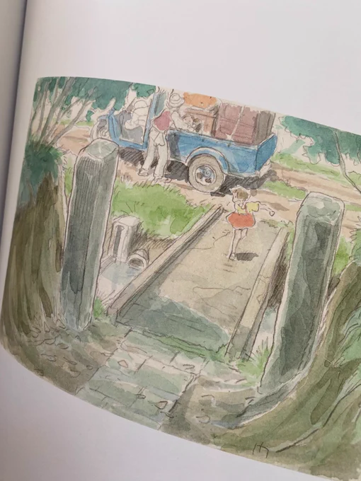 見てよこれ、この絵だけでこの子たちがどういう子なのか分かる…。子どものころ感動した作品はこうやって世界がつくられていったのかと圧巻。質量がちがうんだよなあ。宮崎駿監督はつねにはるか遠いところにいらっしゃるなあ。 