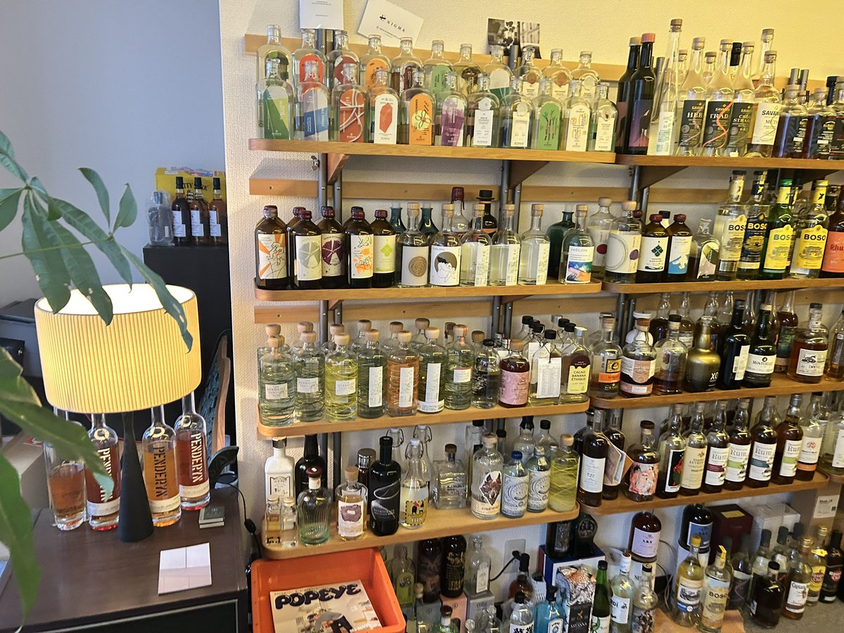 #辛坊治郎ズーム
今日は浅草橋のリカーショップきみどりさんからお送りしました！🥃知識豊富なオーナーが試飲の方法から丁寧に優しく、あなたにぴったりのお酒を見つけてくれるお店です！お酒は30mlから量り売りで購入可！ウイスキー好きな人、これからウイスキーの世界を知りたい人！オススメです！