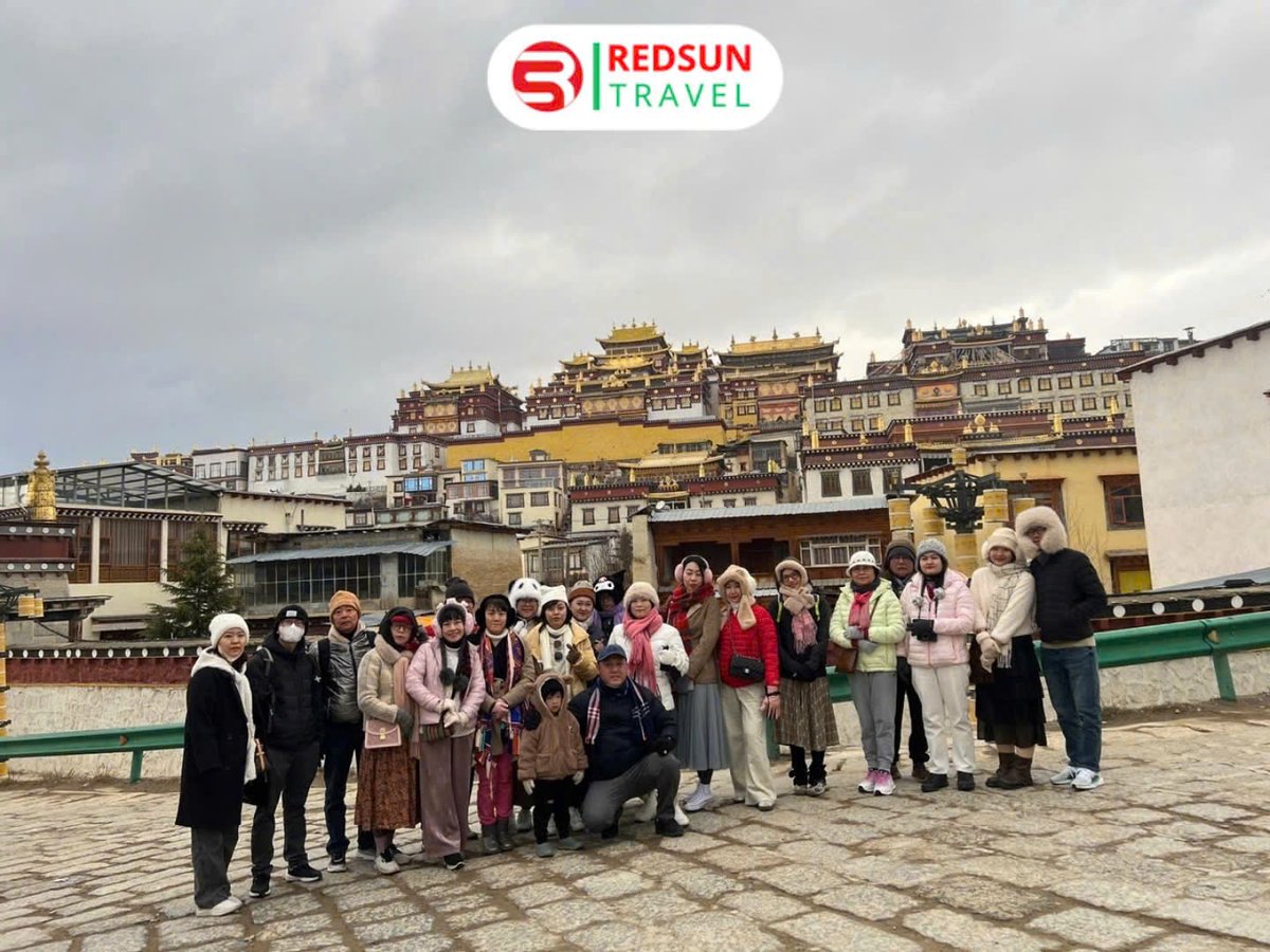 AnTravel8's tweet photo. Tour Lệ Giang của RedSun Travel đã mang đến hành trình mơ ước với thành cổ tuyệt đẹp và trải nghiệm đáng nhớ. Cảm ơn quý khách đã đồng hành! Đặt tour tại 65 Dương Đình Nghệ, P.8, Q11, TP.HCM. Liên hệ: 08 4444 5224 (Duy An RedSun Travel) https://t.co/nsT4KtGgrl