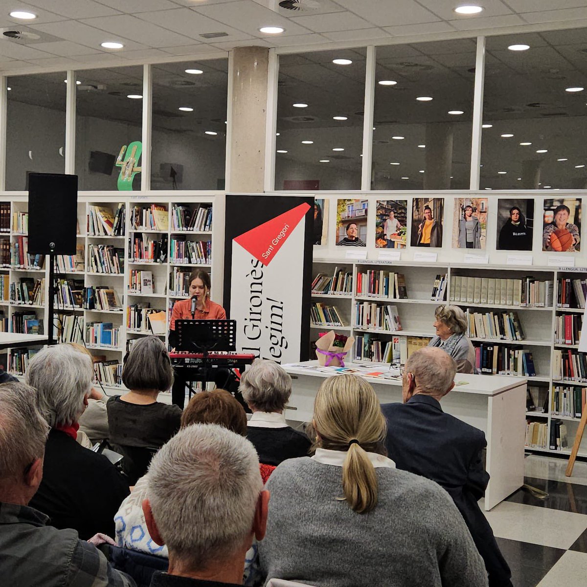 📣 #SantGregori ha commemorat el Dia Mundial de la Poesia amb una vetllada poètica a l’entorn de l’obra poètica d’Isabel Oliva”, amb els Amics de la <a href="/UNESCOGI/">UNESCOGI</a>. 

🗣️Hi ha participat el diputat de la #DdGi i alcalde del municipi, <a href="/jrocaventura/">Quim Roca Ventura</a>.