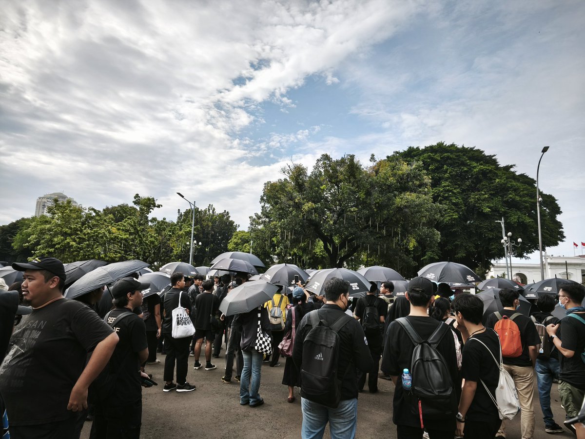 Bareng Warga - #BebaskanKawanKami tweet media