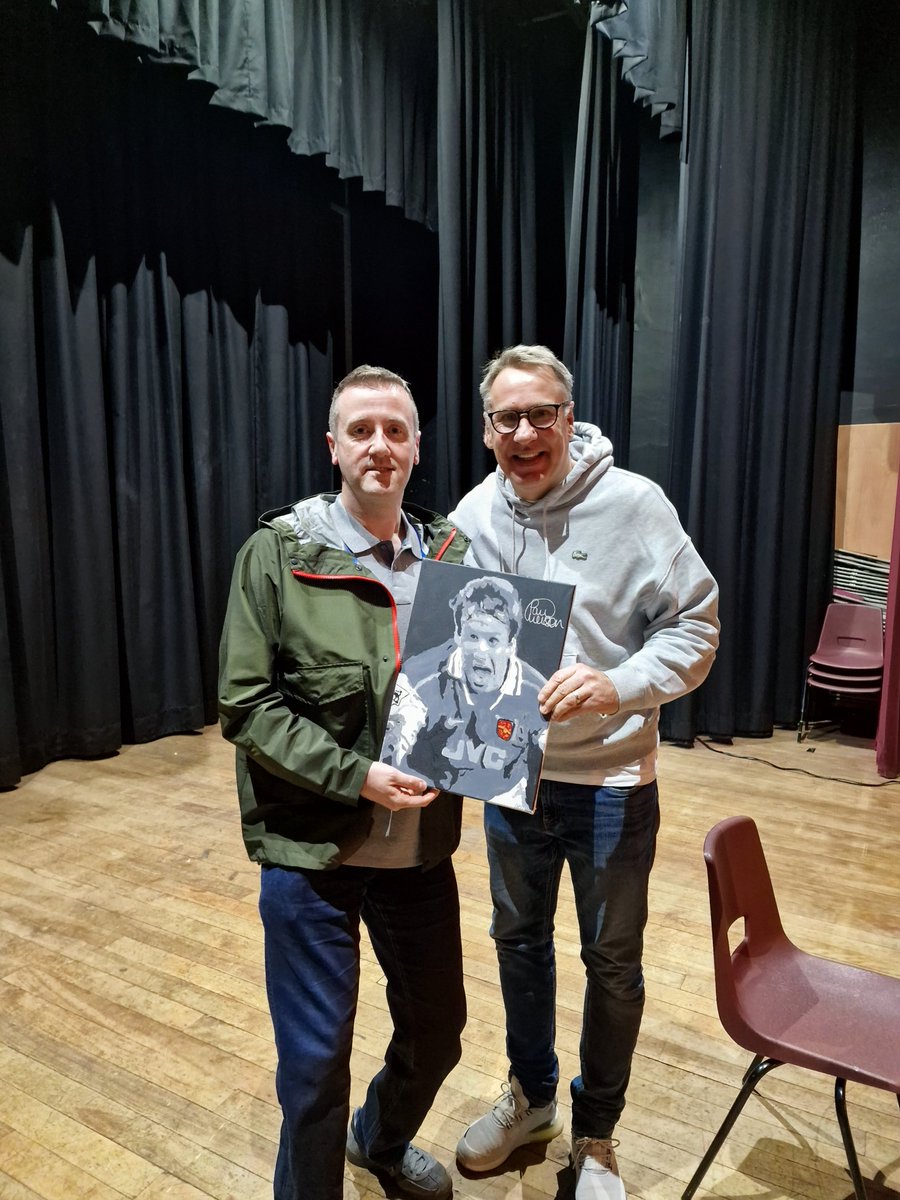 Happy Birthday Merse. It was a great night in Stoke when I met you with my painting i did. Have a great day fella. <a href="/PaulMerse/">Paul Merson</a>