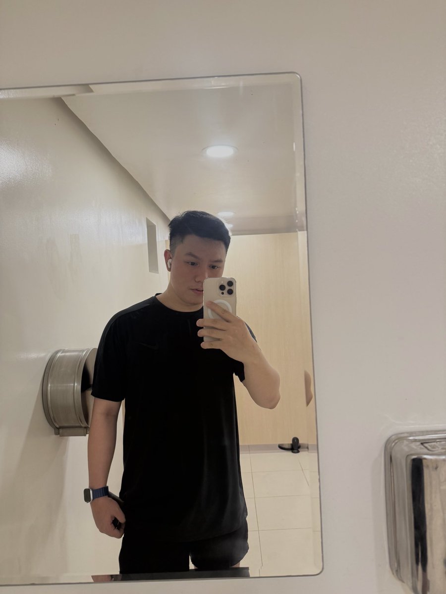 Mikee ⚜️ tweet media