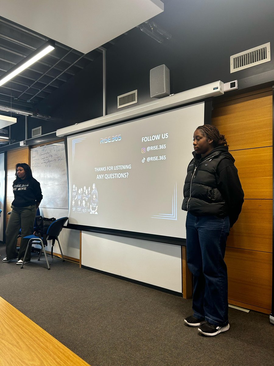 We had the pleasure of delivering our Representation &amp; Textured Hair Emoji Campaign at the University of East London to Public Health students. For some, this was a new topic, while others shared their personal experiences of texturism and underrepresentation.