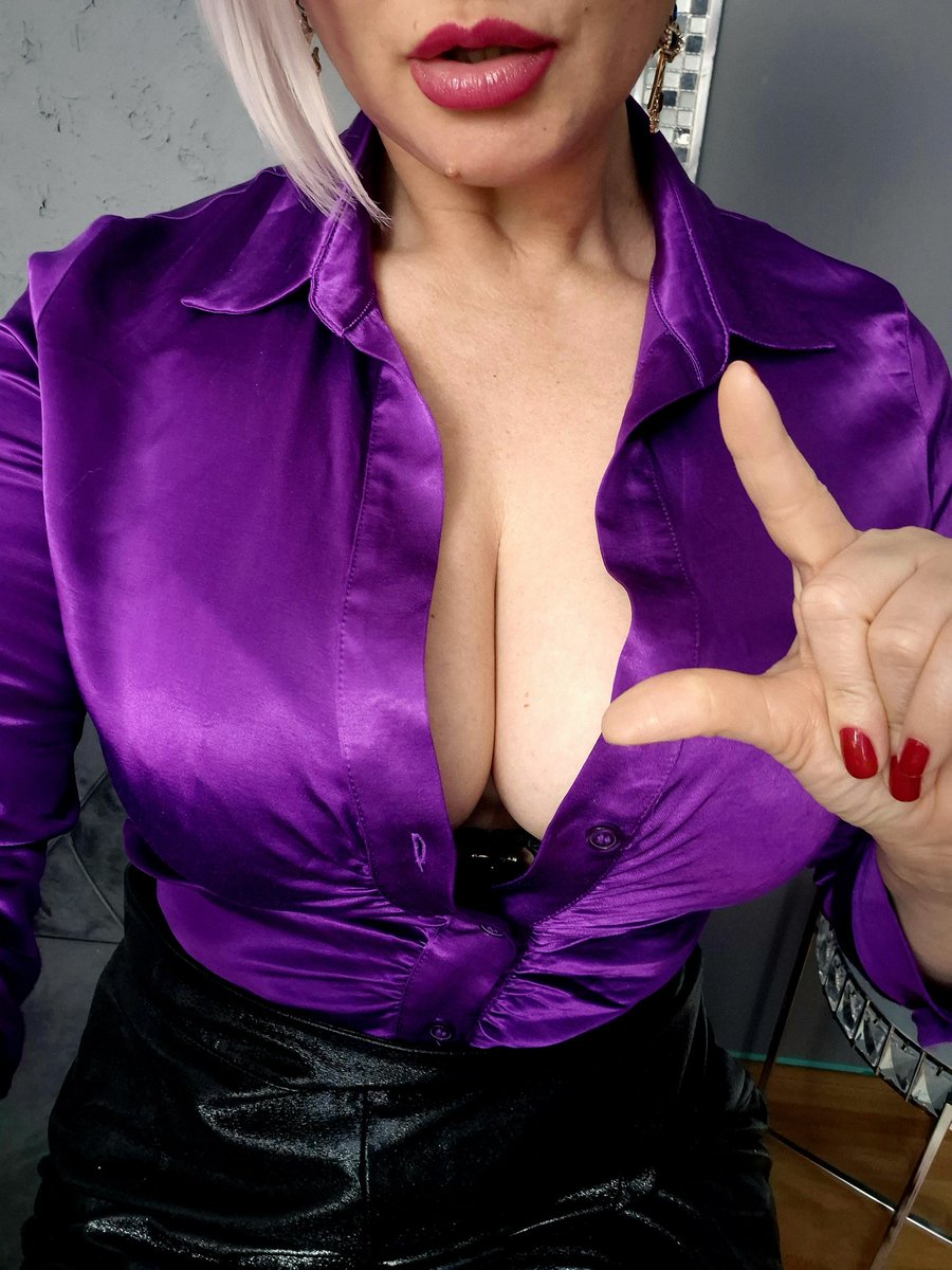 NicoleDomLive's tweet photo. 👑I would like to teach you a lesson, you lil worm! 👑🐛 #findomm #humiliation #sissytraining #paypigs  #domina #ootdStyle #ootd #satin #satinblouse #secretarystyle #bigboobs https://t.co/6IW6HD8qEU