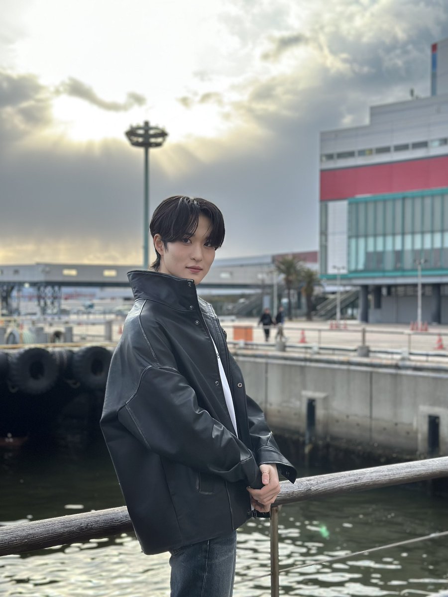 fantasyboystr's tweet photo. [200325] Wooseok Twitter Güncellemesi

Hoşça kal Osaka。
Bastır “Undeniable”!!!!!!!

#FANTASYBOYS #판타지보이즈
#KIMWOOSEOK #김우석 https://t.co/Yig3mbrFMx