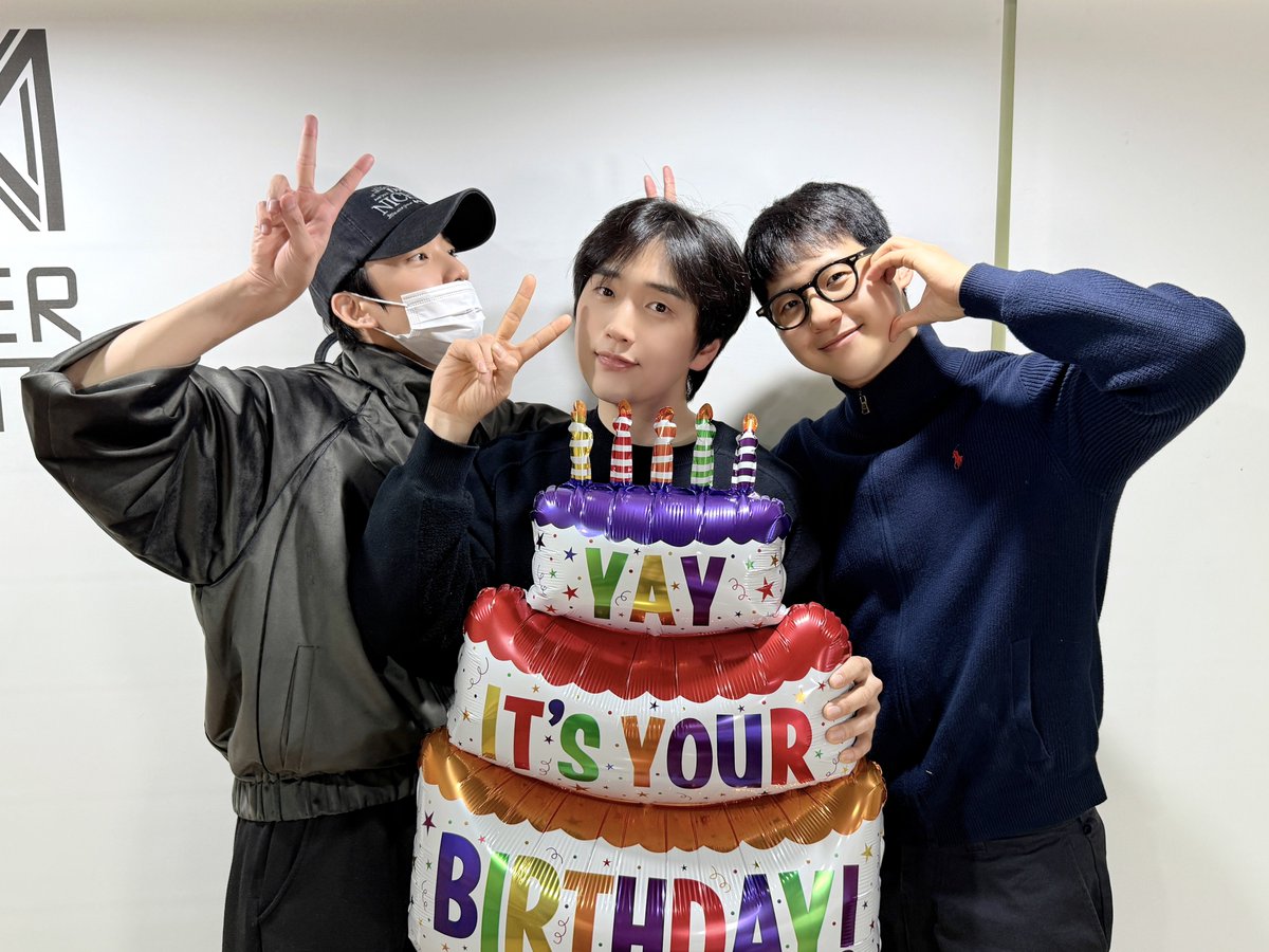 _B1A4OFFICIAL's tweet photo. [#B1A4Story] HAPPY SANDEUL DAY 📸

산들이의 생일은 봄이 온다는 신호🐣🌱
따뜻해지는 계절에 태어난 산들이처럼
바나들도 따뜻하고 기쁜 일이 가득한 하루가 되길 바라요💚

#B1A4 #산들 #SANDEUL #해피산들데이
#HAPPYSANDEULDAY https://t.co/wYpWLopWat