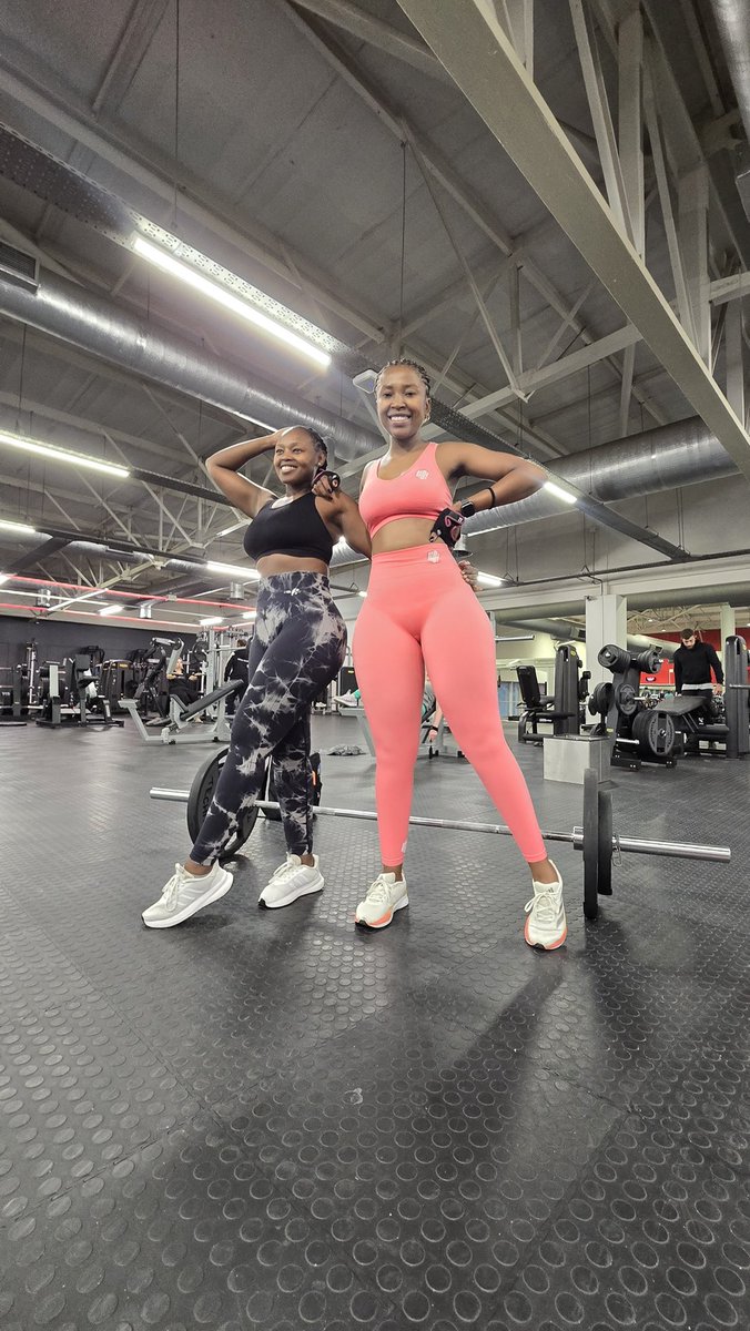 88nagza's tweet image. Day 4/4🩷🩶💪 Happy Long weekend, nibeSafe #vitality
#FetchYourBody2024
#Choose2BActive
#5amGang #fitnessaddict #FitnessMotiv #fitnesslifestyle #PaintedMyWorkOut