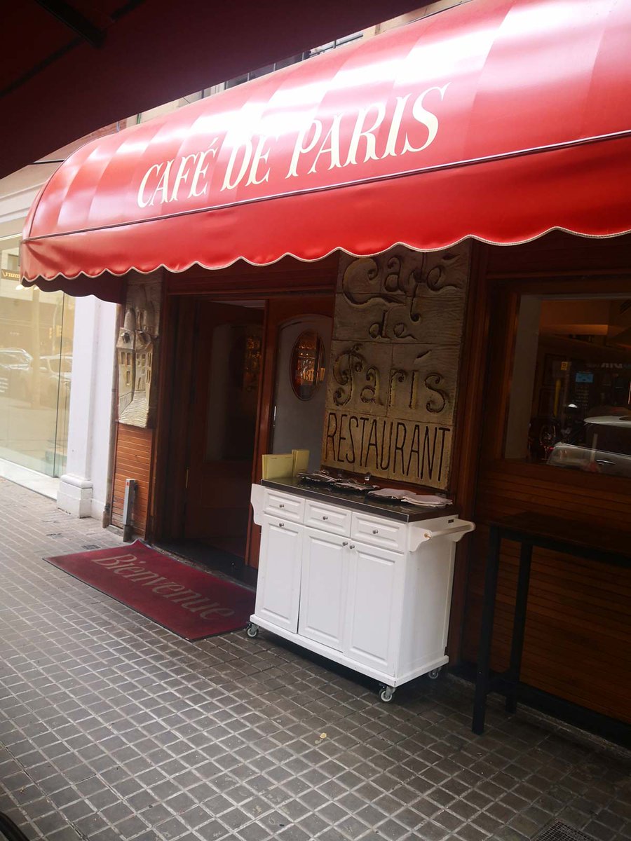 #cafedeparis En aquest restaurant de BCN no t'atenen en català. Sí no volen la meva llengua, tampoc tindran els meus diners.