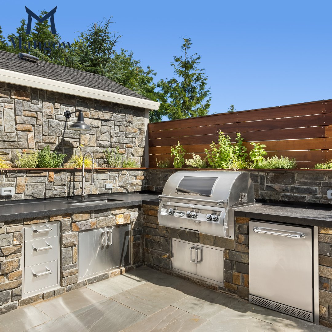 MangowOutdoors's tweet image. Plan your dream outdoor kitchen this spring. 🍽️ Perfect for al fresco dining and garden parties. Ready to explore? mangow.co.uk #OutdoorKitchen #SpringEntertaining #GardenGoals