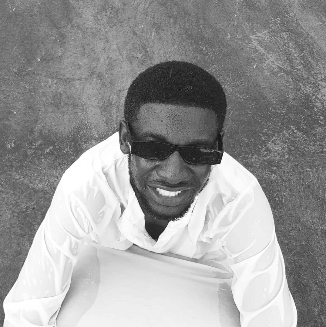 ONGODNYAMII's tweet image. SHARE YOUR SMILE, SHARE YOUR JOY 😁! Post a picture of your beautiful smile and use #SmileAndShare!