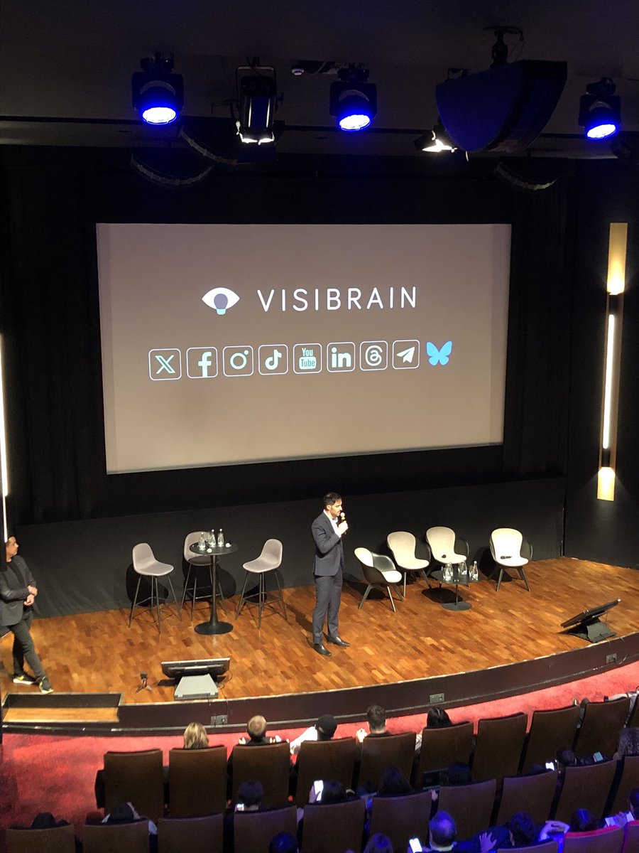 Visibrain Meetup 2025 : <a href="/nicolas_hu/">Nicolas Huguenin</a> annonce la sortie de la fonctionnalité de veille Bluesky sur Visibrain !