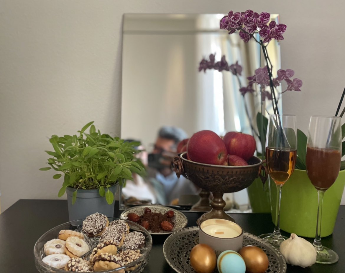 ouyfolla's tweet image. نوروز مبارک 🌺