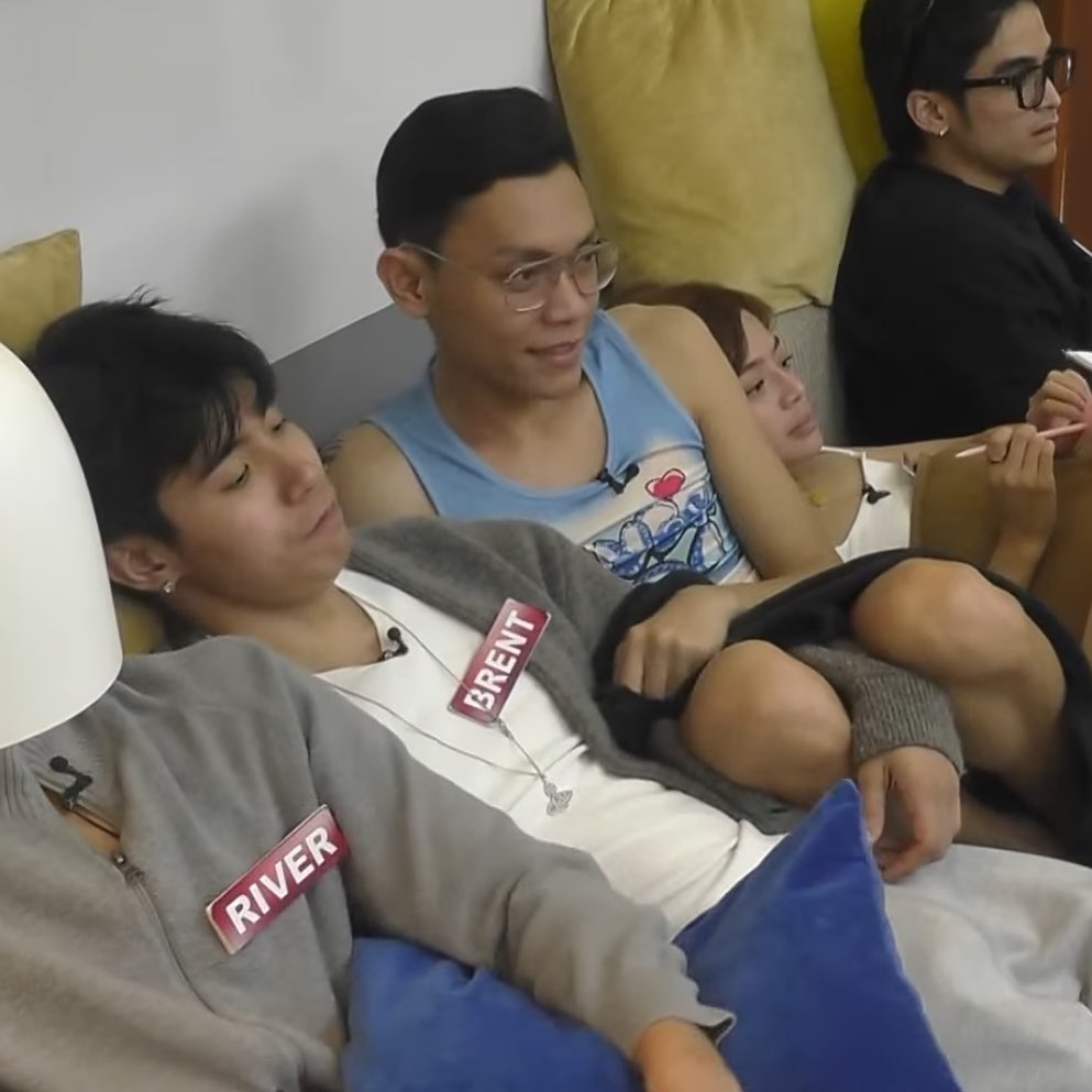 homewithBTS_'s tweet image. BRESNYRonPBB 

from this                                    to this