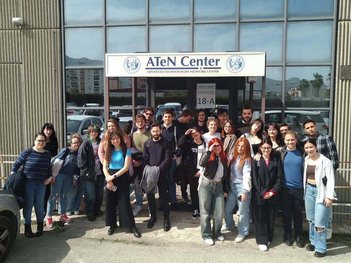 ATeNCenter's tweet photo. Gli studenti del corso di Chimica Fisica III, del corso di laurea in Chimica dell’Università degli Studi di Palermo, hanno visitato i laboratori di ATeN Center.

Per maggiori info:

https://t.co/UebQ3E7Eco

#ATeNCenter #UniPa https://t.co/WTzJEBYx77