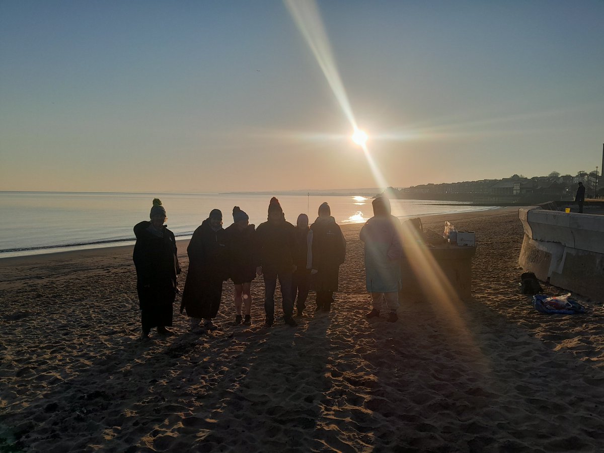 Spring equinox sunrise swim with meditation and hot choc. If there's a better way to start your day, shock your system, and feel great with a natural high I don't know what it is. Ripple swim group heads out every Thursday, come and join us!