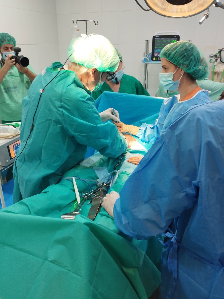 <a href="/ZERCAYLEJOS/">ZERCA Y LEJOS</a> Este es el Quirófano 1 👉