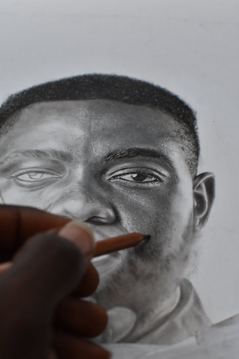 israeldamilola_'s tweet photo. How it started Vs How it's going...
#Ubuntu #funaabsu #graphiteonpaper https://t.co/ijBAdfqUU8