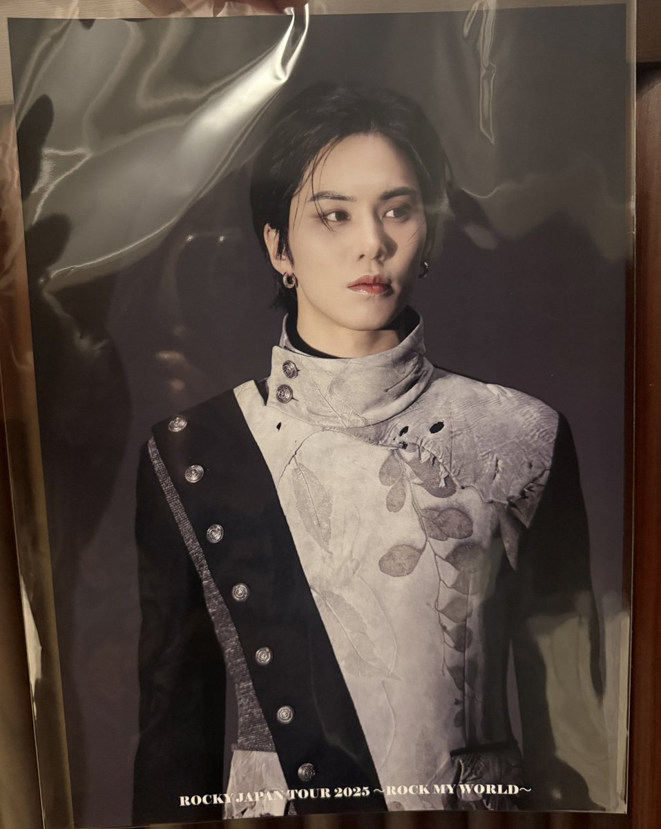 tweety_R_'s tweet photo. 250320 ROCK MY WORLD  in TOKYO 2부

👑🩶

#ROCKY #라키 #ラキ https://t.co/0BA6JGxHru