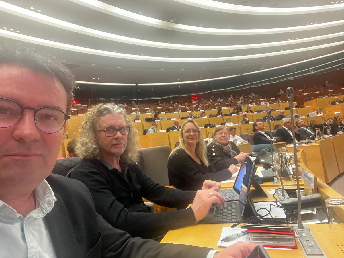 En séance plénière du conseil régionale pour deux journées de travail consacrées au budget. Transports, Santé, Enseignement nous défendrons le maintien d'un haut niveau de service public. 

Vous pouvez suivre la séance et nos intervention ici : hautsdefrance.fr/les-20-et-21-m…