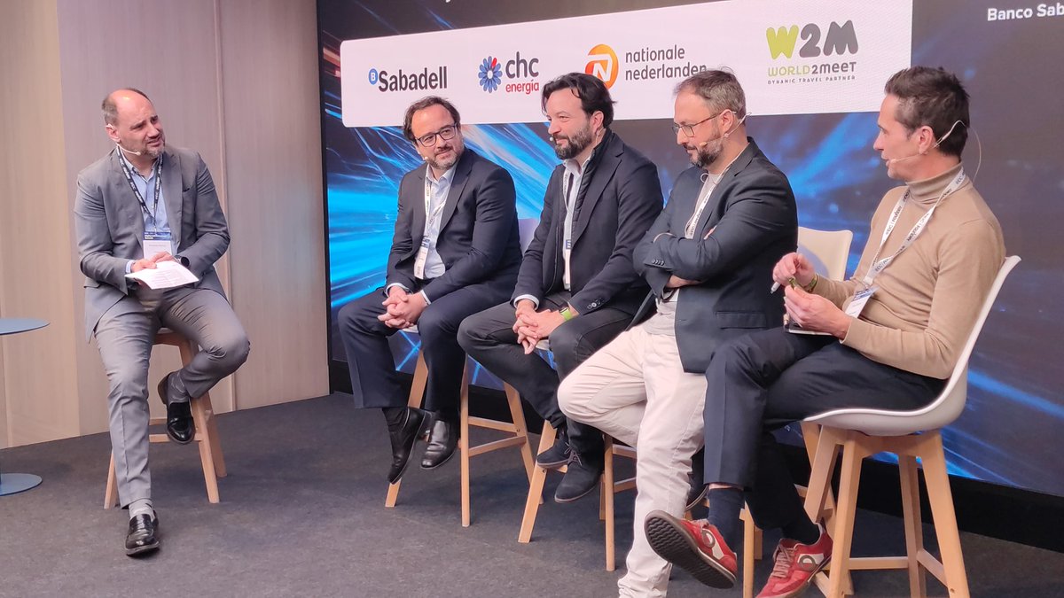 Representantes de <a href="/BancoSabadell/">Banco Sabadell</a>; <a href="/World2Meet/">World2Meet</a>; <a href="/nn_espana/">Nationale-Nederlanden</a>; y <a href="/ChcEnergia/">CHCEnergía</a>, nos acompañan hoy en #cloud25CIOIDC, evento organizado por <a href="/ciospain/">CIO España</a> e <a href="/IDCSpain/">IDC | Spain</a>, para debatir sobre #IA y tecnologías emergentes.