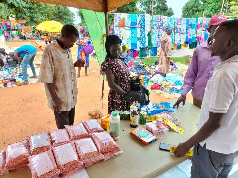 IFDC East and Southern Africa (@ifdcesaf) on Twitter photo "I used to only sell pesticides. Thanks to #A3SEED training, I now earn from both products and spraying services, plus I guide farmers on smarter and safer pest control practices. This means more income for me." Onek from Magwi, #SouthSudan 💰 🌱
<a href="/NLinSouthSudan/">Embassy of the Netherlands in South Sudan</a> <a href="/IFDCGlobal/">IFDC</a> "I used to only sell pesticides. Thanks to #A3SEED training, I now earn from both products and spraying services, plus I guide farmers on smarter and safer pest control practices. This means more income for me." Onek from Magwi, #SouthSudan 💰 🌱
<a href="/NLinSouthSudan/">Embassy of the Netherlands in South Sudan</a> <a href="/IFDCGlobal/">IFDC</a>