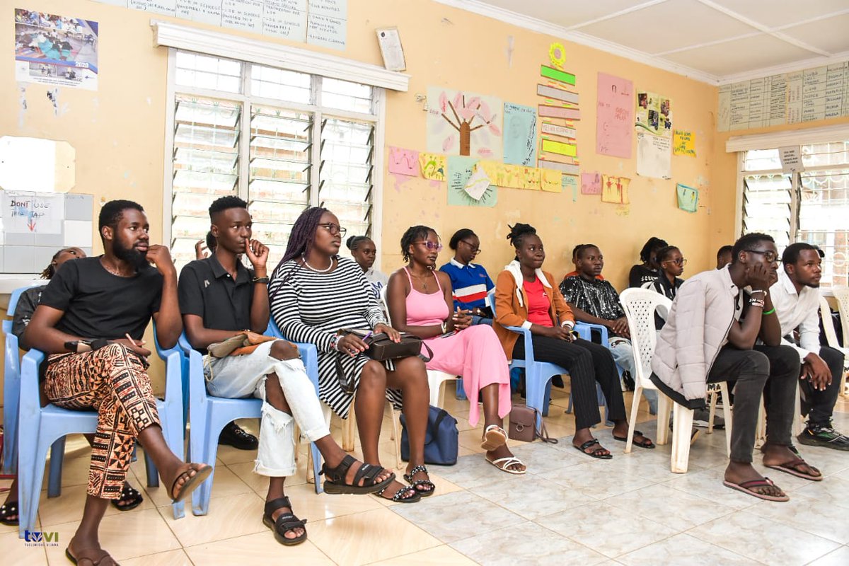 Meet the team green youth ambassadors ahead of tomorrow's international forest day,🥳🥳🥳 they have done a great work in their various locations  in championing for climate justice as we will be closing the first cohort, we want to say thank you.
#tuelimishe 
#climatechange