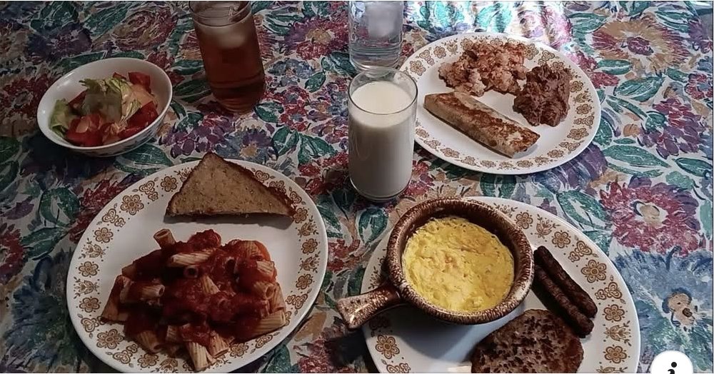 SNAPChallenge3's tweet image. 2025 SNAP Challenge – Day 3

I spent $5.96 and had three full meals totaling 1,916 calories! 

youtube.com/watch?v=C4y14A…

Visit foodstampchallenge.com/sample-meals-c… to see cost breakdowns.