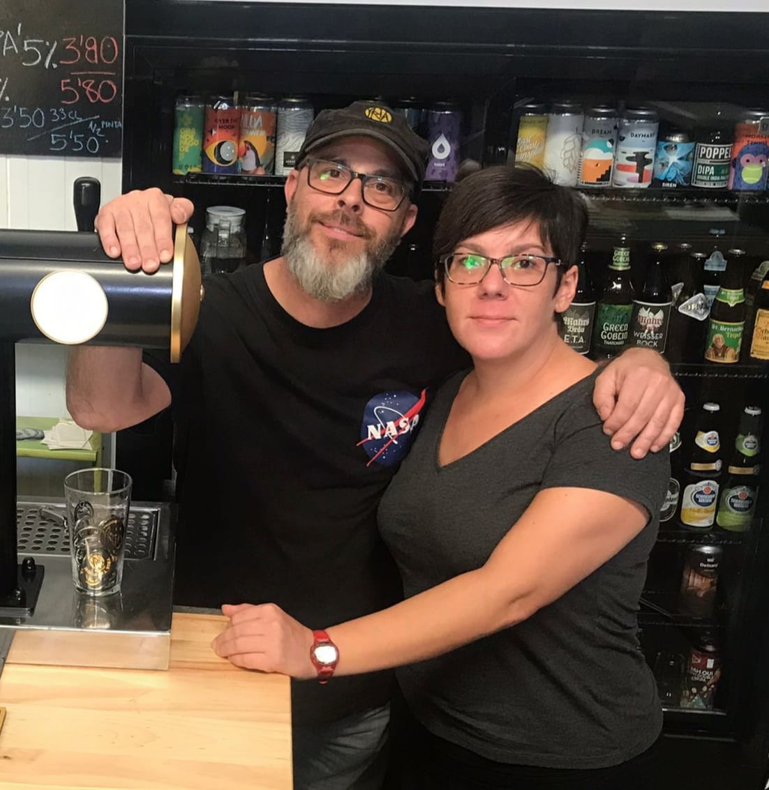 YRIA TAPROOM: la tienda de cerveza más grande de Madrid Sur.  tinyurl.com/28otcqpw