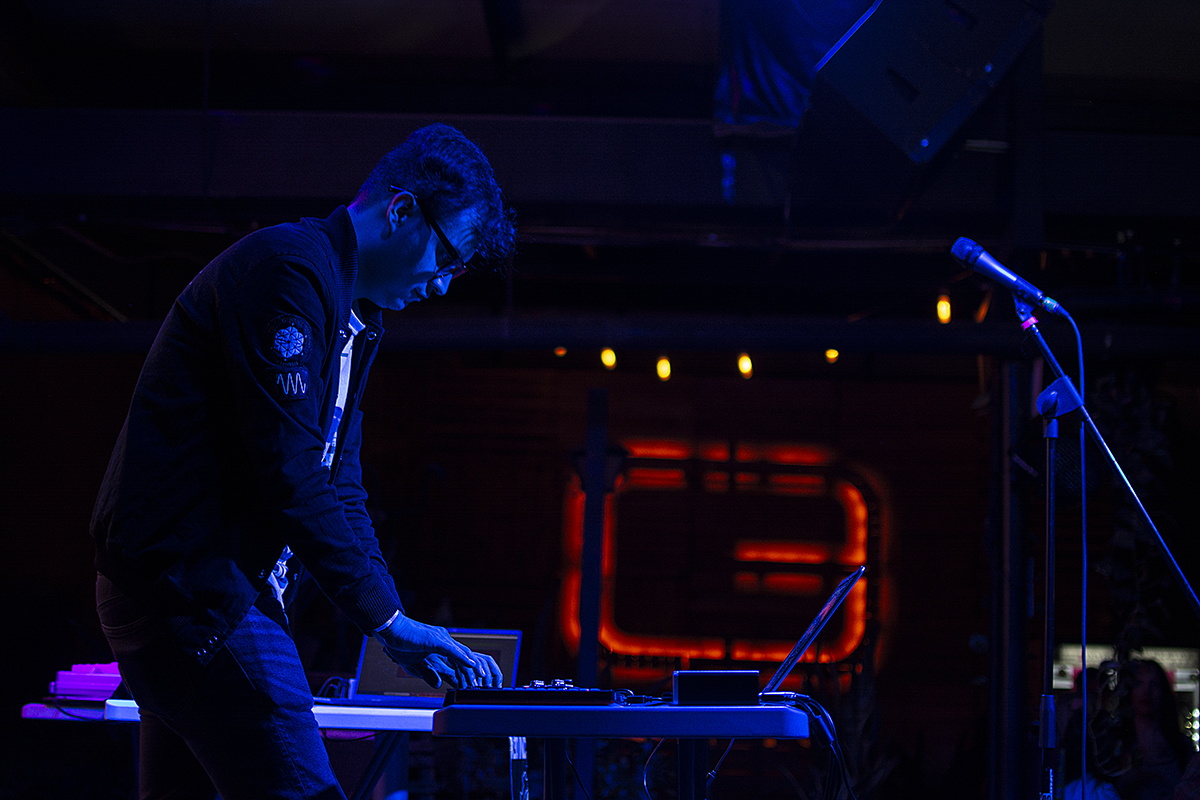 Synthian (@synthianmag) on Twitter photo <a href="/ToxxicProject/">Toxxic Project</a> Talks: Sci-Fi Inspirations, Synthwave Evolution & Creating Spacewave Soundscapes
synthian.net/2025/03/20/tox… <a href="/ToxxicProject/">Toxxic Project</a> Talks: Sci-Fi Inspirations, Synthwave Evolution & Creating Spacewave Soundscapes
synthian.net/2025/03/20/tox…