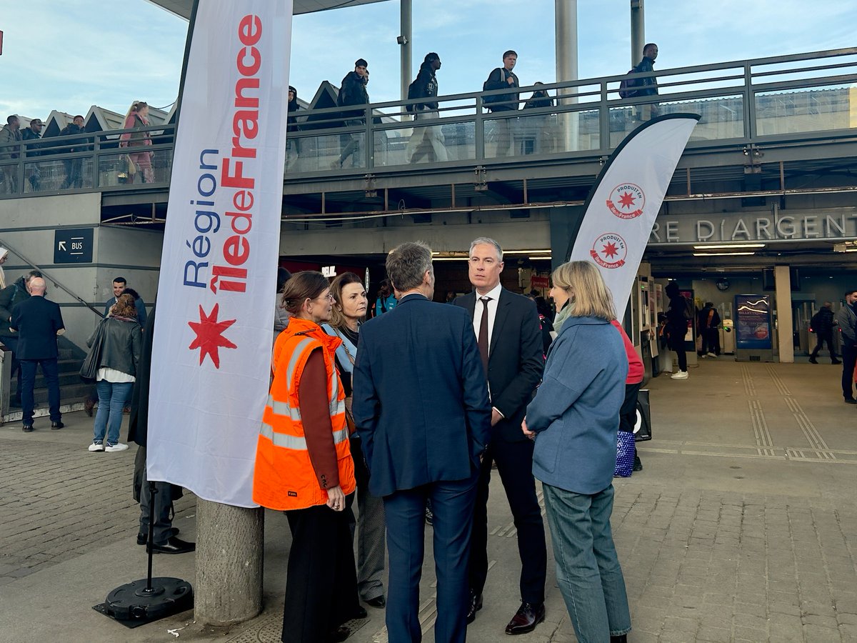 🚏 Transports dans le <a href="/valdoise/">Département du Val d'Oise</a> | 
Hier, <a href="/vpecresse/">Valérie Pécresse</a> a présenté le bilan des #Transports et les enjeux à venir sur le territoire. 
Aux côtés de la filiale <a href="/ARGBDS_IDFM/">Bus Argenteuil Boucles de Seine</a> du <a href="/groupekeolis/">Keolis Group</a>, nous restons engagés pour une #Mobilité toujours plus performante !
🚌 #TransportsPublics