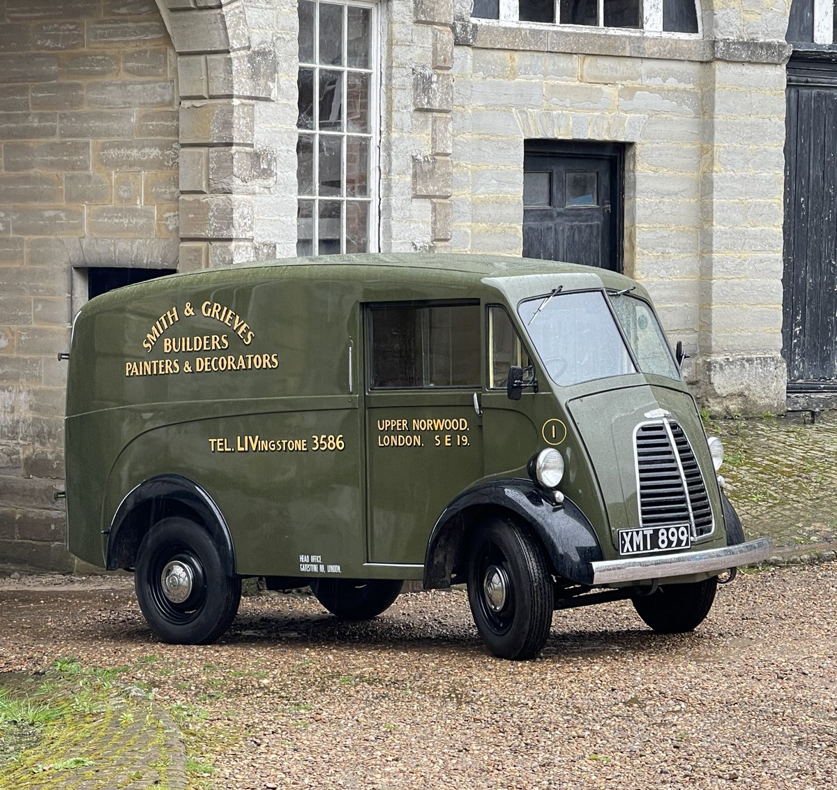 MorrisComm's tweet photo. Morris J-type vans were the backbone of British businesses. #MorrisJE will follow suit, delivering in style across the UK.
Register your interest here: https://t.co/LpPLSh4Z4S
#businesses #deliveries #privateuse #creativemedia https://t.co/6EYPVpuwo1