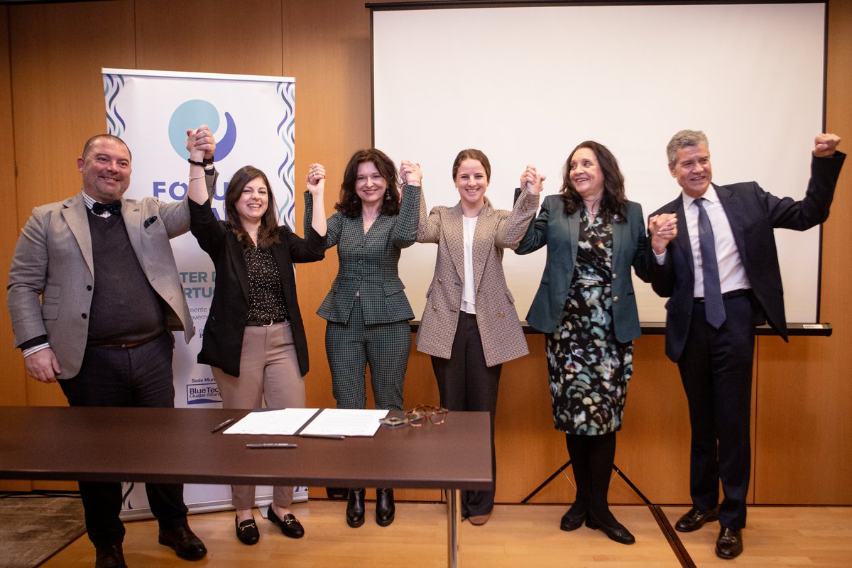 🌠 The #MedBAN Final Event took place on March 18th, in #Lisbon, featuring experts from various fields who addressed the needs, opportunities, and challenges of the #BlueEconomy sector 🌊 

Slides and recordings available here: magellancircle.eu/project/medban…