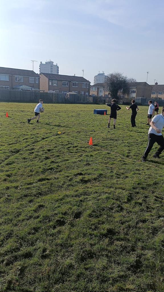 BlaconPE's tweet image. Year 7 making excellent progress in Rugby 🏉🏉
